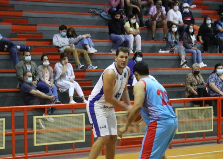 A los liceanos curicanos les fue mal en su pasada por San Fernando