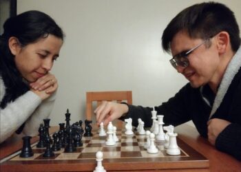 Michael Moraga volvió a celebrar en torneo internacional de ajedrez adaptado