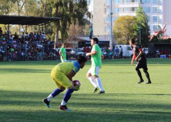 Equipos de los Viejos Cracks tendrán su torneo para volver a darle a la caprichosa