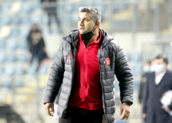 En Curicó repudian hostigamiento contra su entrenador