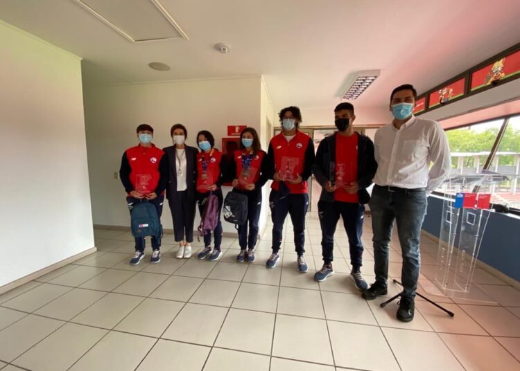 Maulinos reconocidos por participación en los I Juegos Panamericanos Júnior