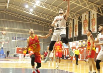 Joven equipo de Español sumó nueva caída