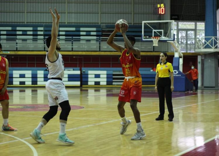 Español vuelve a ser local en Copa Chile en esta irregular campaña