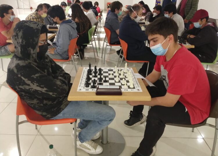 Ajedrecistas movieron las piezas para clasificar a semifinal Nacional