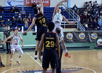 Hispanos sufrieron duro revés ante puertomontinos