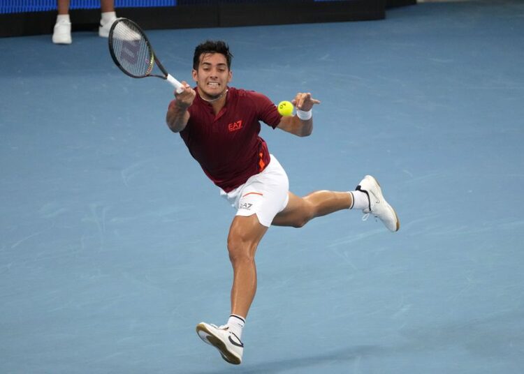 Chile buscará levantar cabeza este lunes en el ATP CUP