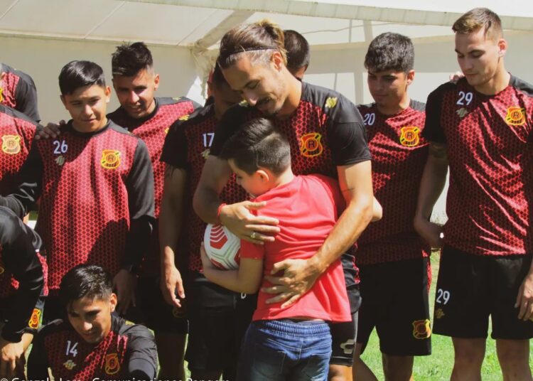 ¡Pequeño hincha de Rangers necesita el apoyo de todos!