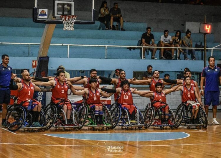 Encuentro de básquetbol en silla de ruedas destaca en la agenda de este sábado