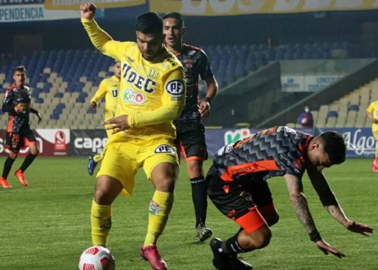 Delantero argentino fue ratificado en la tienda piducana