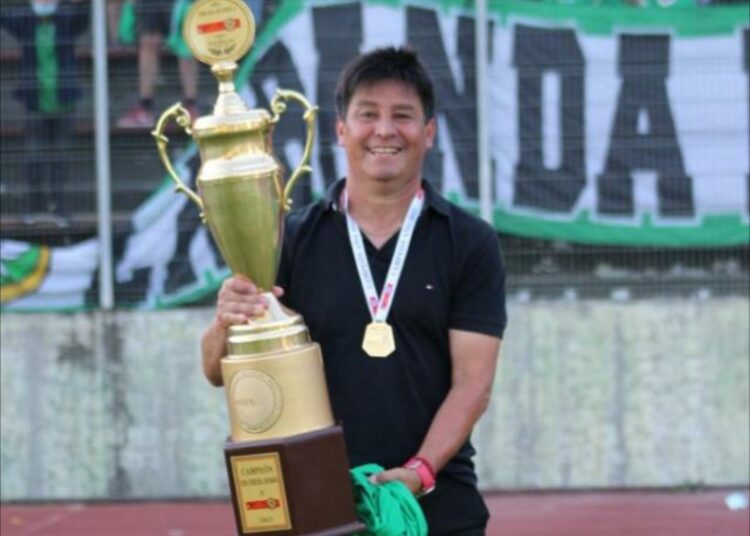 Deportes Linares apostó por un DT conocido  para nuevo proceso