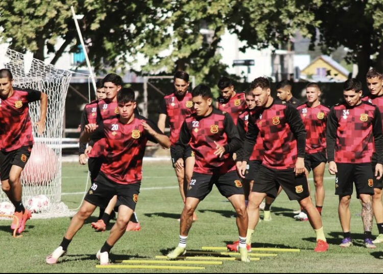 En el Rojinegro buscan su última pieza para el torneo 2022