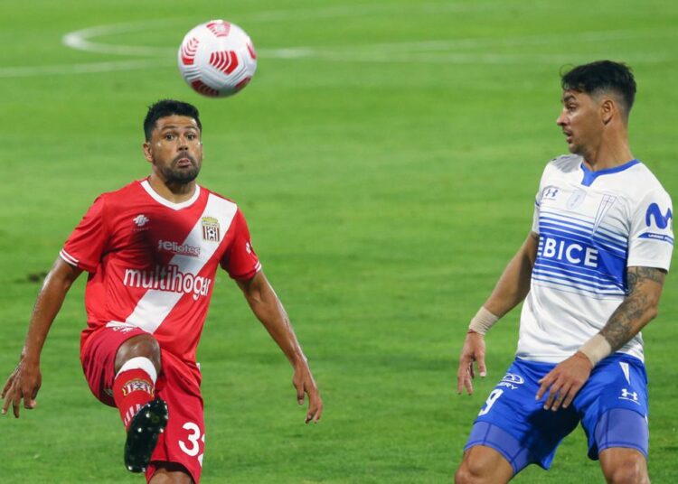 Curicó tendrá duelo de punteros ante  el tetracampeón del fútbol chileno