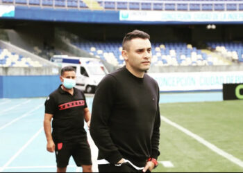 Felipe Cornejo y llegada de jugador: “Estamos dándonos estos partidos para tomar esa decisión”