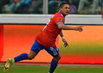 ¡No está muerto el que pelea!: La Roja sigue en carrera