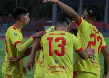 Rojo cauquenino se dio un festín en el Fiscal