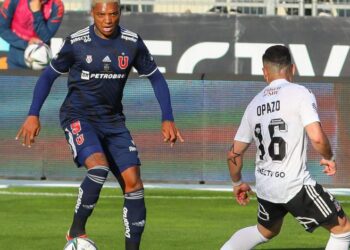 Colo-Colo y la “U” chocan en una nueva versión del súper clásico del fútbol chileno