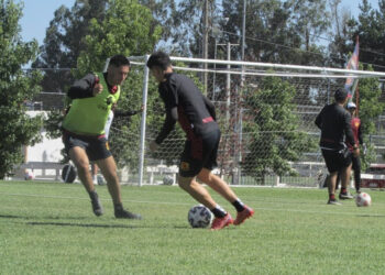 Volante del Rojinegro a préstamo a Deportes Linares