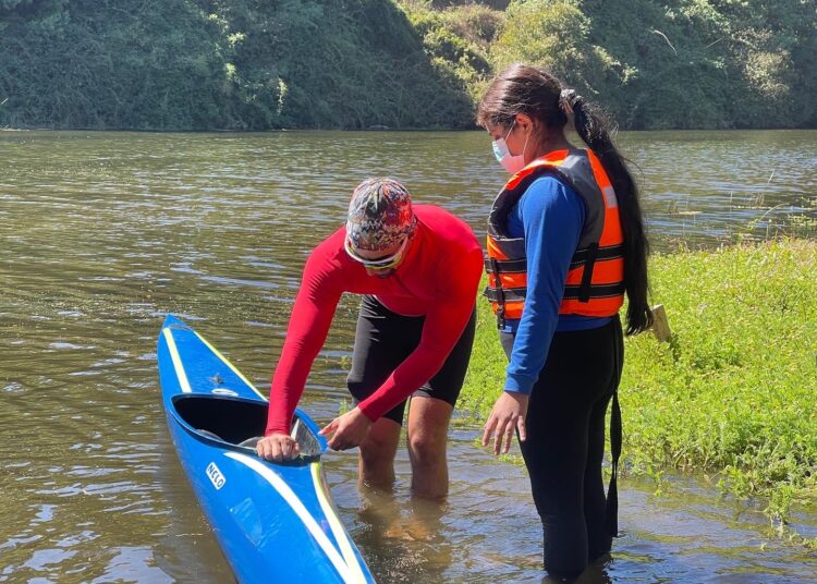 Chanco inauguró taller de kayak para  seguir proyectando deportistas del Maule