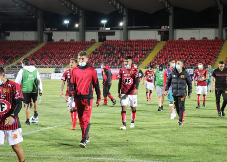 Gustavo Lanaro y ausencia de Cornejo ante Wanderers: “Se da ventaja”