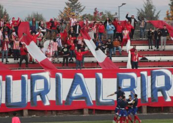 “Depo” debutó con un triunfo en un partido que tuvo un hecho inédito