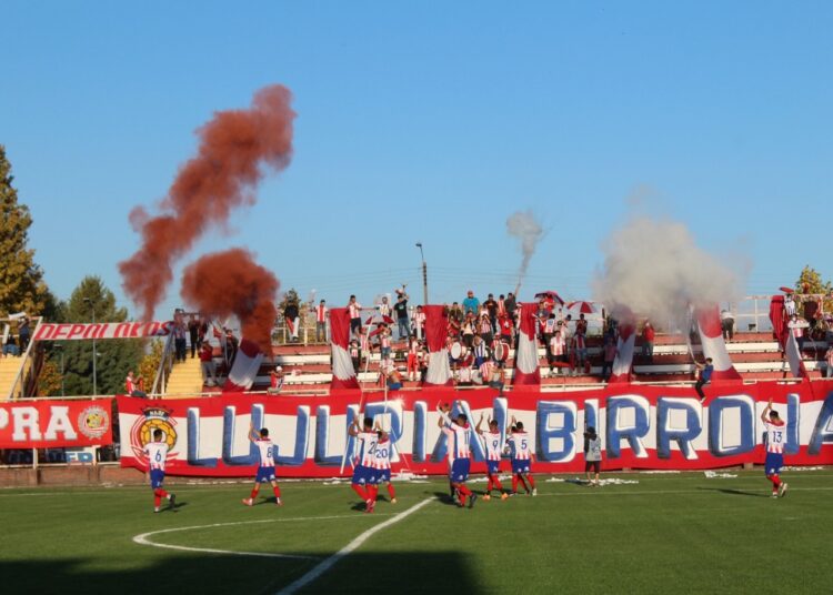 Expectación en Linares por debut del “Depo” en torneo de Tercera