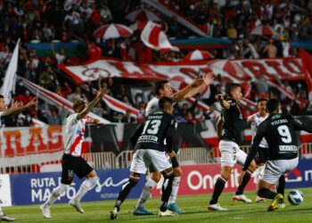 El “Curi” igualó en casa con una tremenda polémica