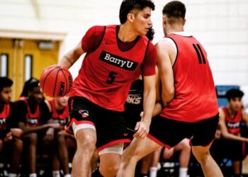 Basquetbolista talquino dio el salto en los cestos estadounidenses