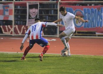 El “Depo” rescató un punto y sigue líder de su zona