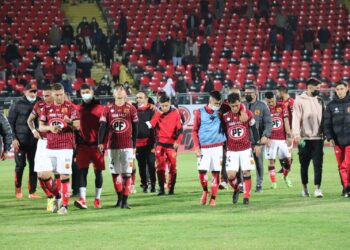 ¿No llegan más refuerzos?: Rangers  citado a la ANFP por fair play financiero