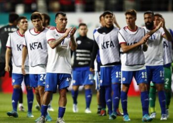 Chile comienza a jugar Copa Kirin en la previa al anunció de la FIFA