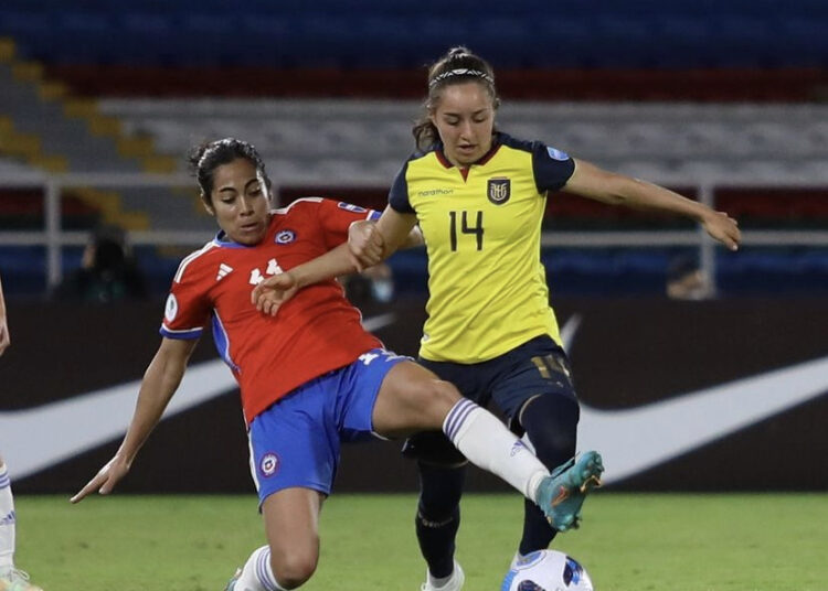 Maulina fue titular en primer triunfo de Roja femenina en la Copa América