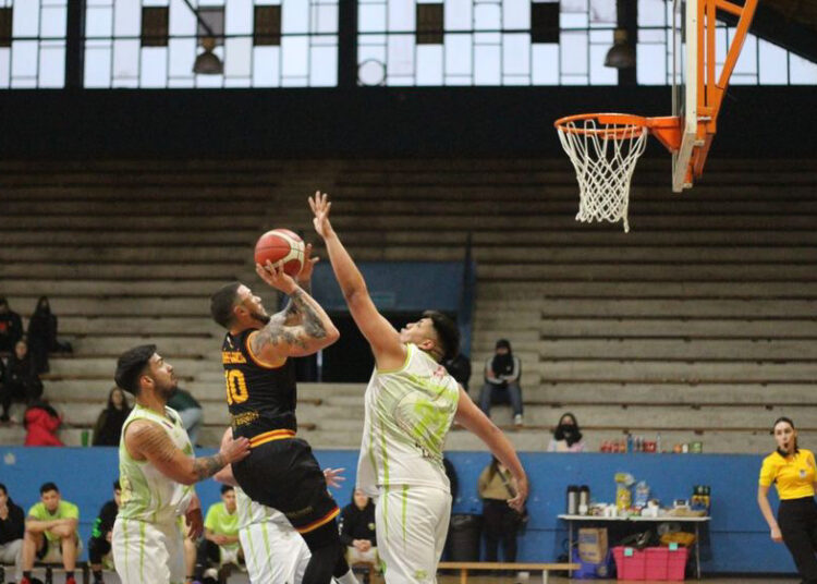 Candidato al título en la LNB2 no tuvo piedad con Truenos