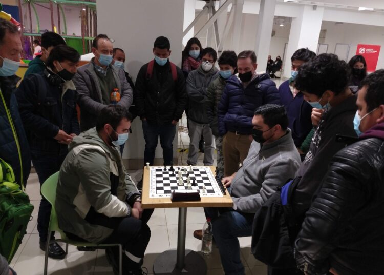 Ajedrecistas buscaron el jaque mate en torneo organizado por Bobby Fischer