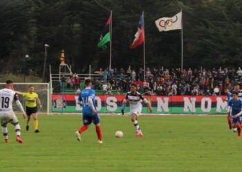 Linares perdió en duelo que terminó con lluvia de proyectiles