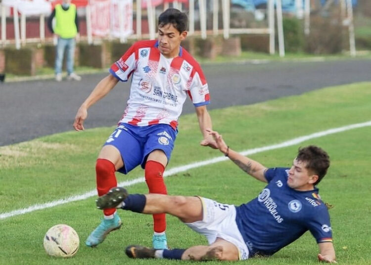 Linares inicia su participación en la liguilla por el ascenso