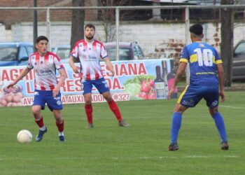 El “Depo” empató cuando parecía que ganaba con 10 jugadores