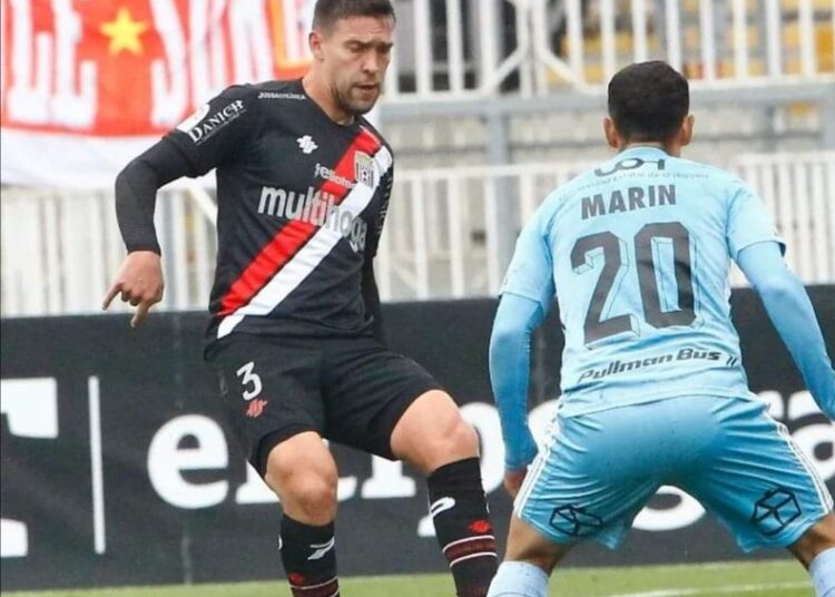 Curicó solamente rescató un punto pese a superioridad numérica