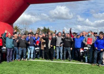 Asociaciones de fútbol amateur recibieron desfibriladores