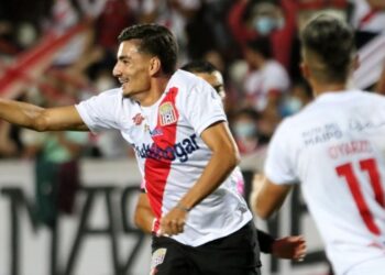 Curicó espera seguir firme en la parte alta derrotando a rival herido