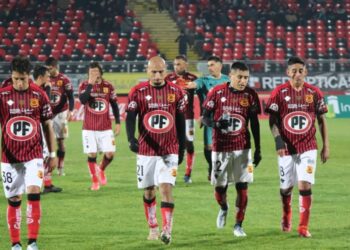 Rojinegro cambiaría esquema y nombres para cruce ante Recoleta