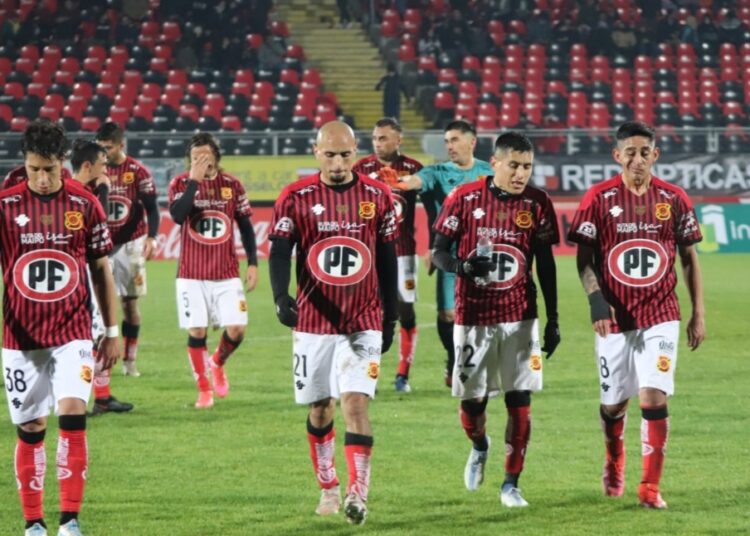 Rojinegro cambiaría esquema y nombres para cruce ante Recoleta