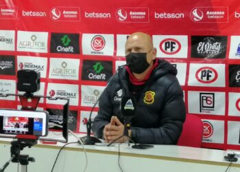 Eduardo Pinto: “No es llegar y jugar en esta institución”