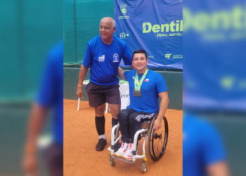 Maulino volvió a cumplir gran faena en el tenis en silla de ruedas
