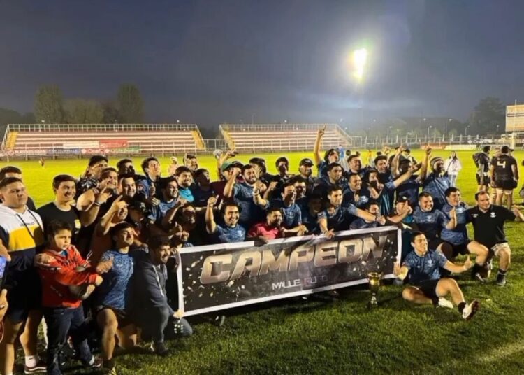 El monarca del rugby regional celebró tras apasionante jornada de cierre