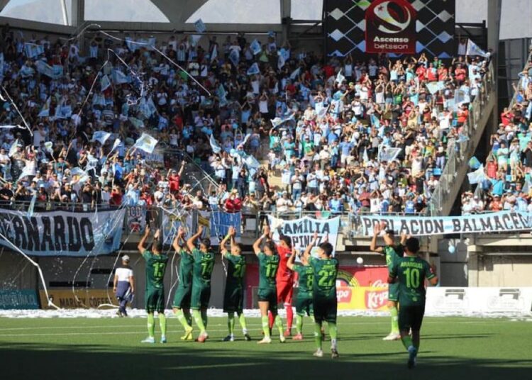 Magallanes es el campeón y asciende a Primera División