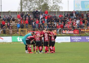 En el Rojinegro ponen la atención en Primera para buscar al DT indicado