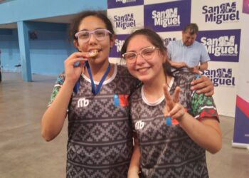 Club talquino destacó en finales nacionales de tenis de mesa