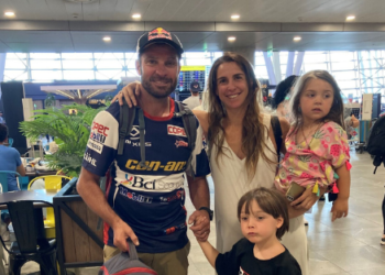 “Chaleco” López viajó a Arabia Saudita a una nueva versión del Dakar