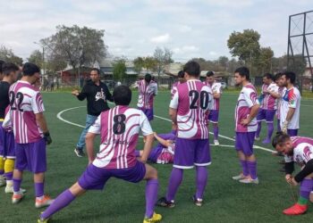 Tatas de la Liga Vecinal están jugando su torneo