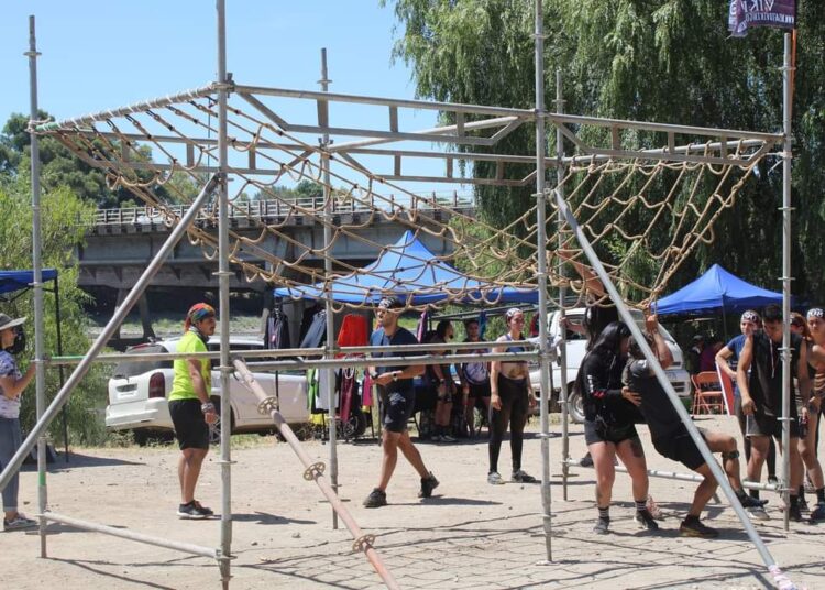 Carrera con obstáculos colocó a prueba a los exponentes de la zona